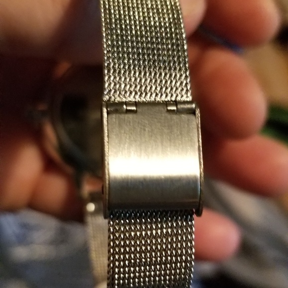 Beya Watch - Picture 3 of 3